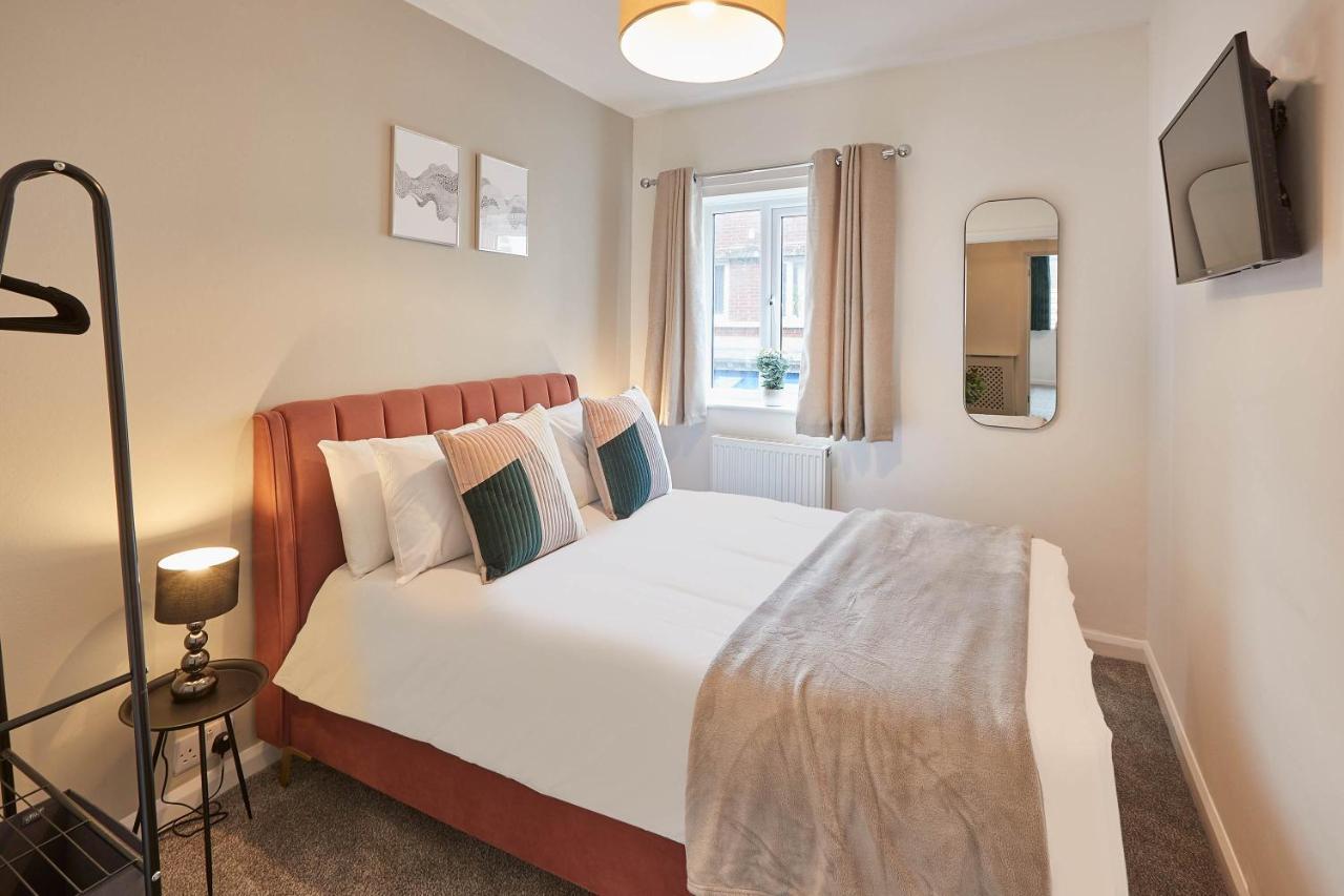 Host & Stay - Endeavour Apartments Вітбі Екстер'єр фото