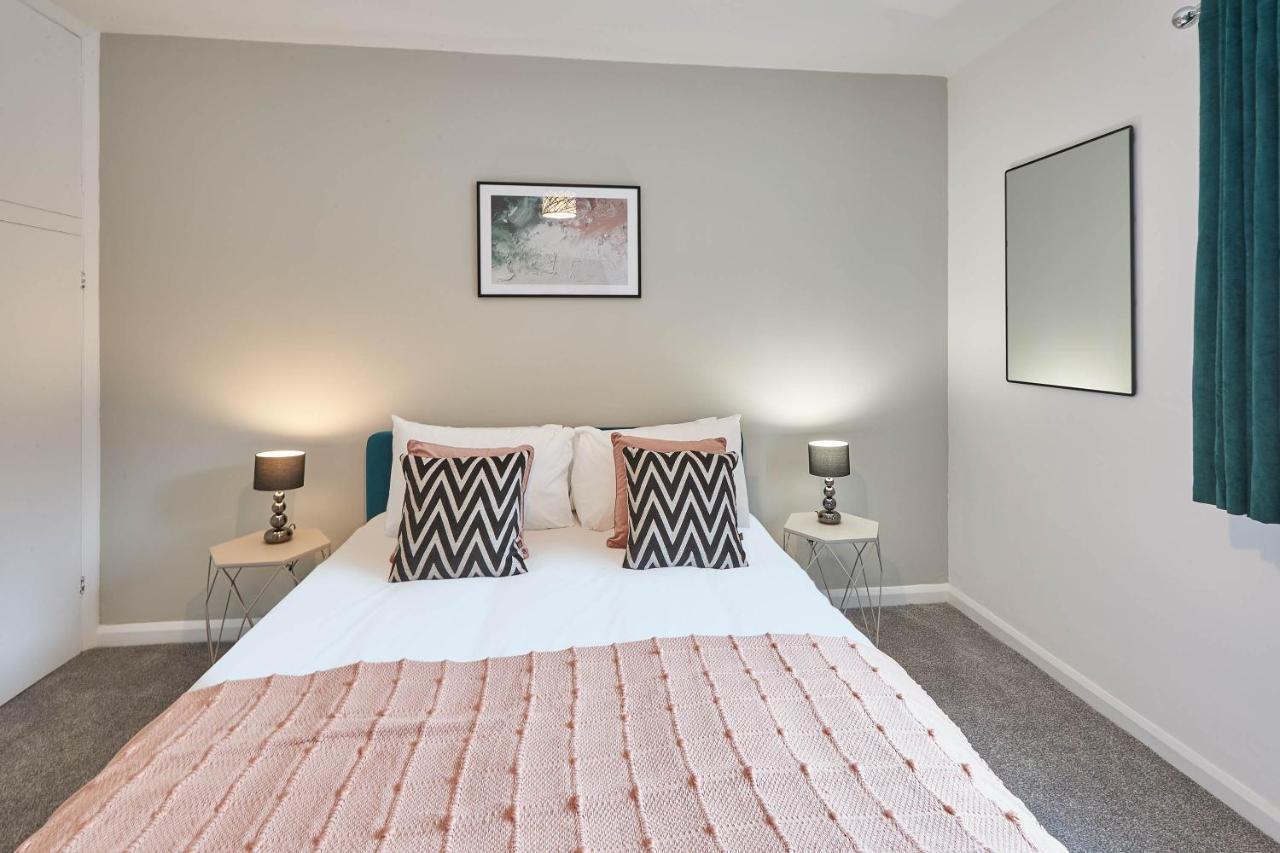 Host & Stay - Endeavour Apartments Вітбі Екстер'єр фото